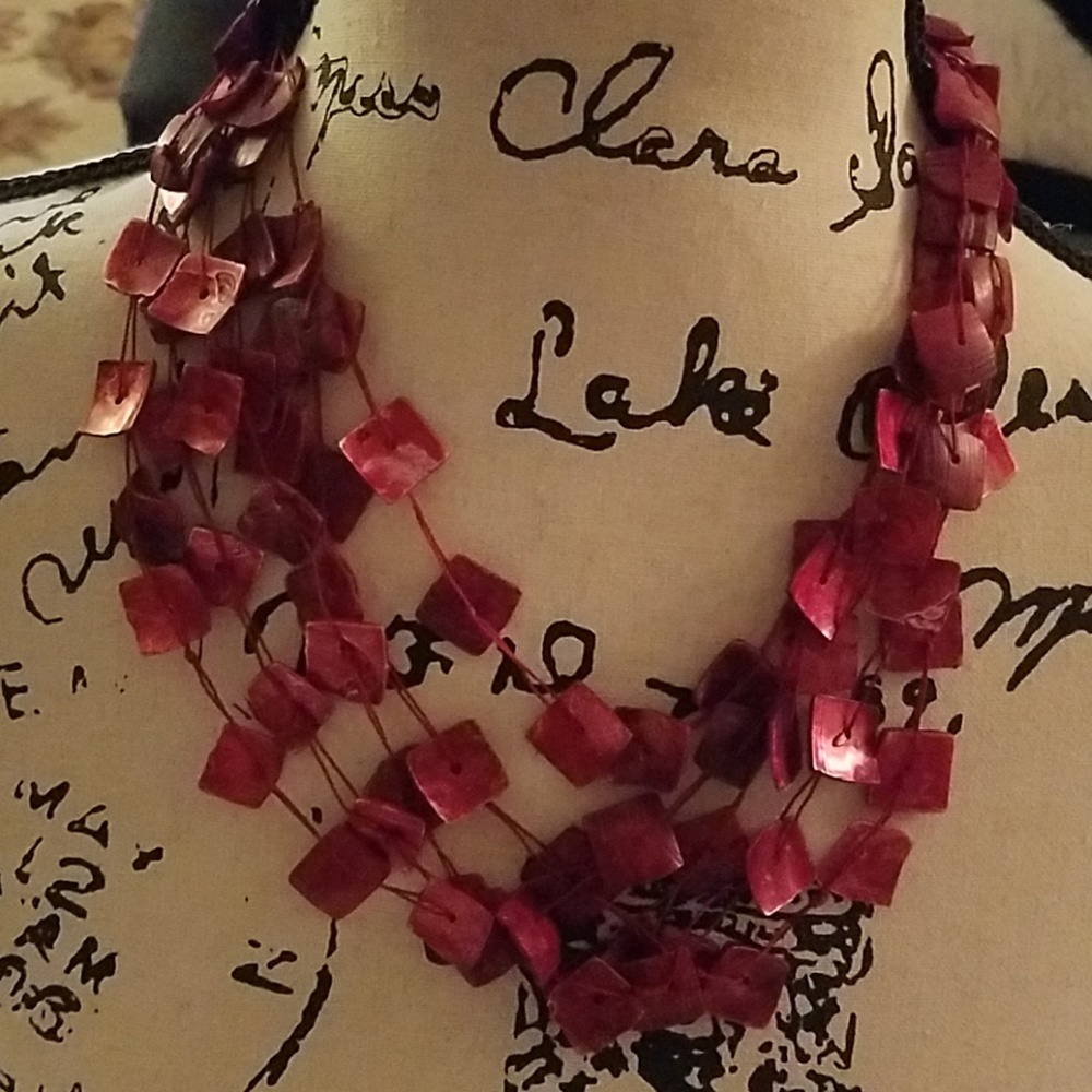 Red shell summer necklace Chico's